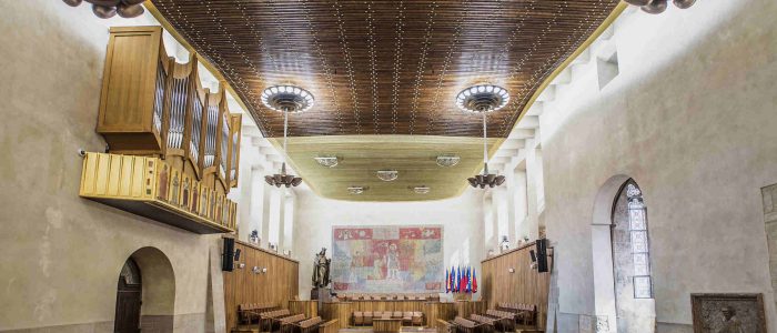 Prag-Karlsuniversitaet-457-Vleugels-Konzertsaalorgel-Neubau-Orgelansicht-von-hinten-im-Raum Prag-Karlsuniversitaet-457-Vleugels-Konzertsaalorgel-Neubau-Orgelansicht-von-hinten-im-Raum